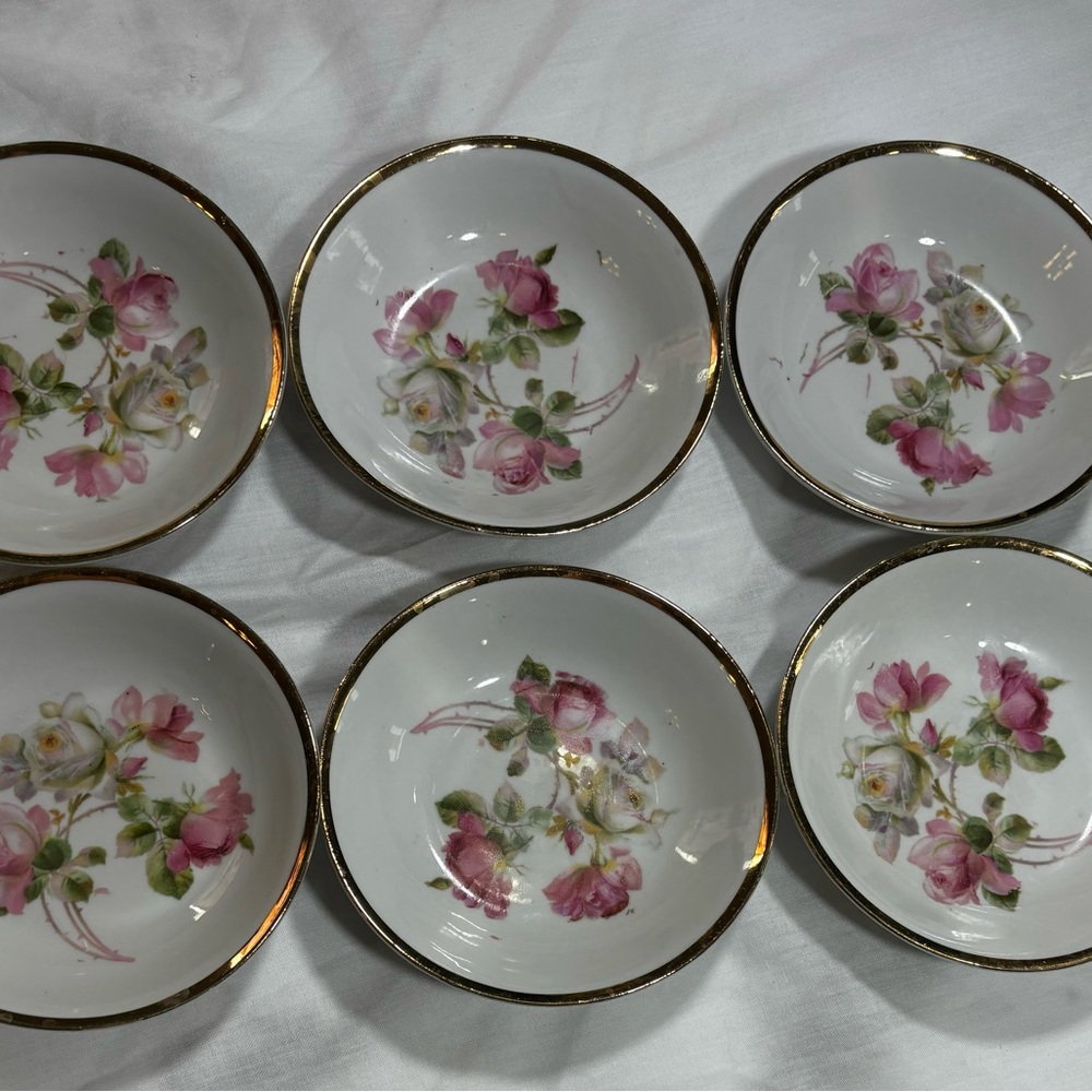 Antique German Berry Bowls - Set of 6, Pink & White Roses with Gold Trim - Picture 5 of 5